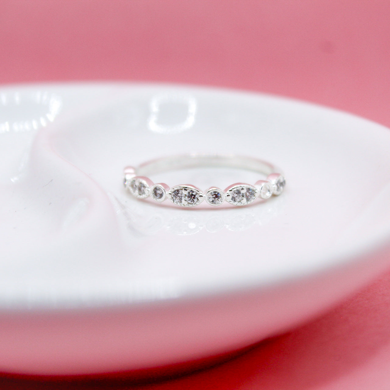 ANILLO ZIRCONIAS BLANCAS OVALADAS .925