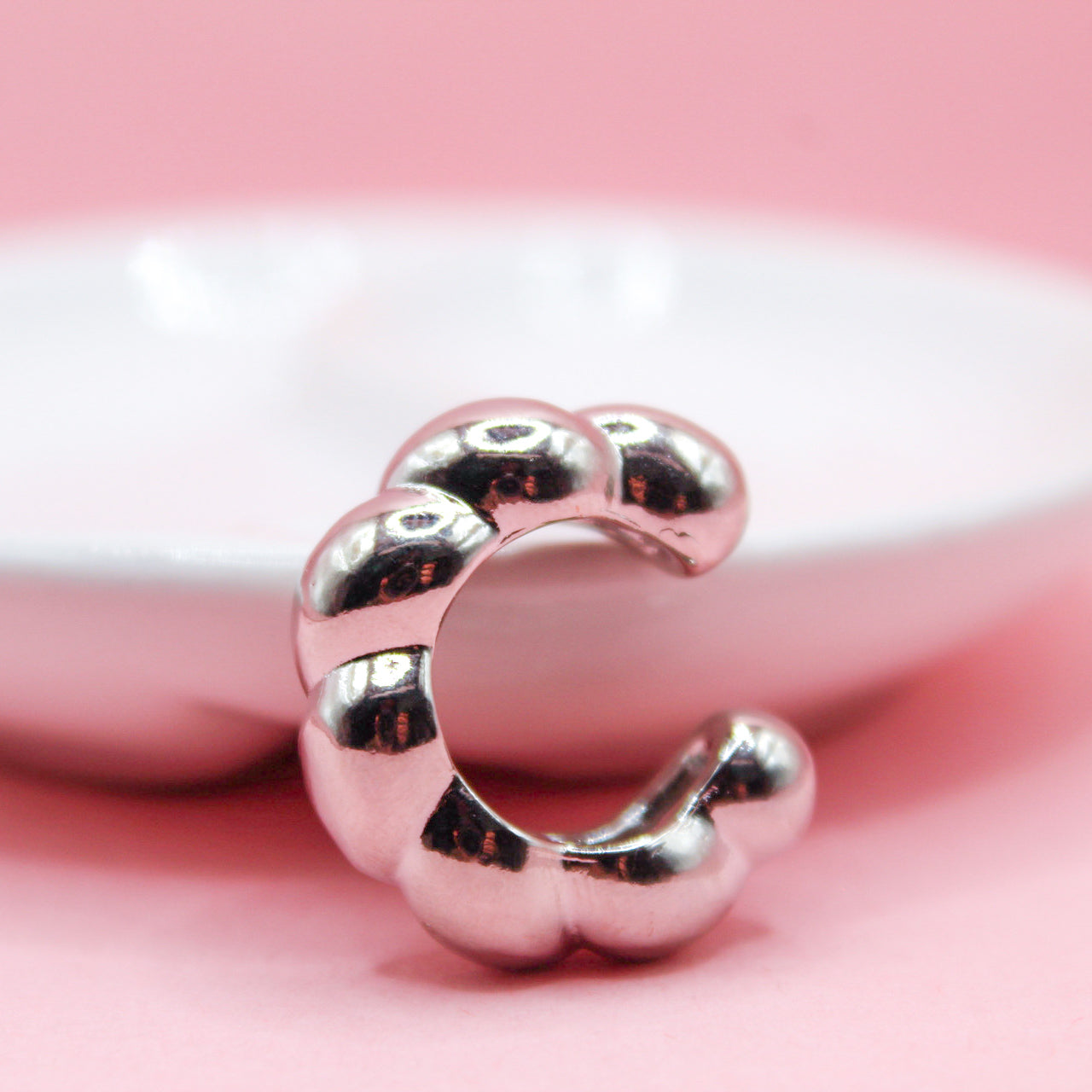 EARCUFF PLATEADO TORCIDO CHUNKY