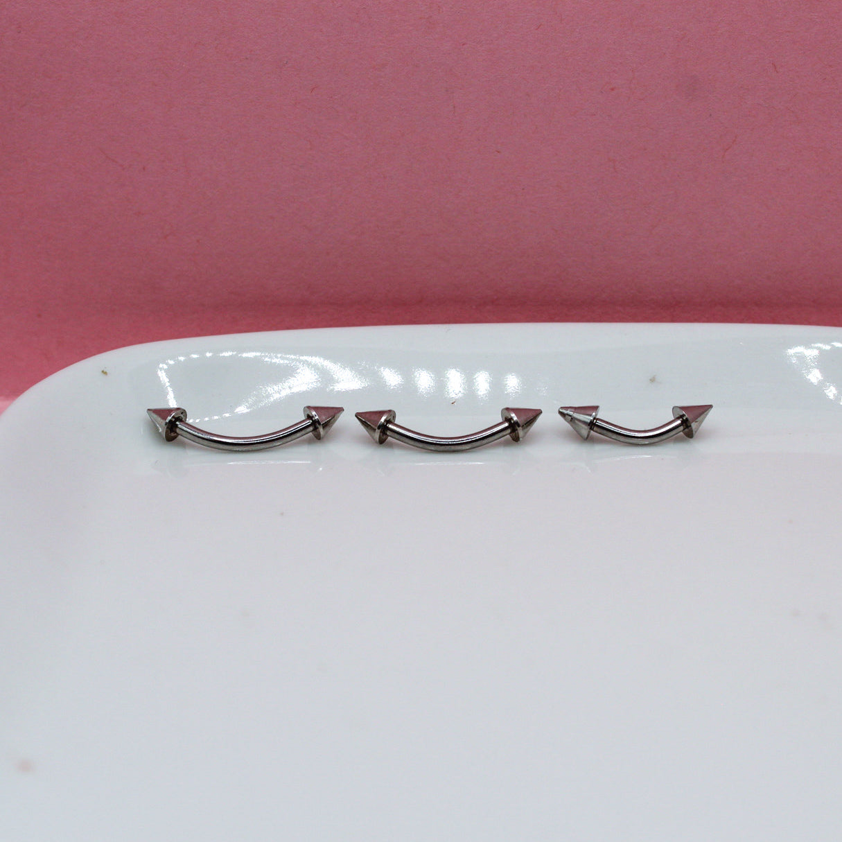 BANANA PLATEADA PICO MEDIANO 316L