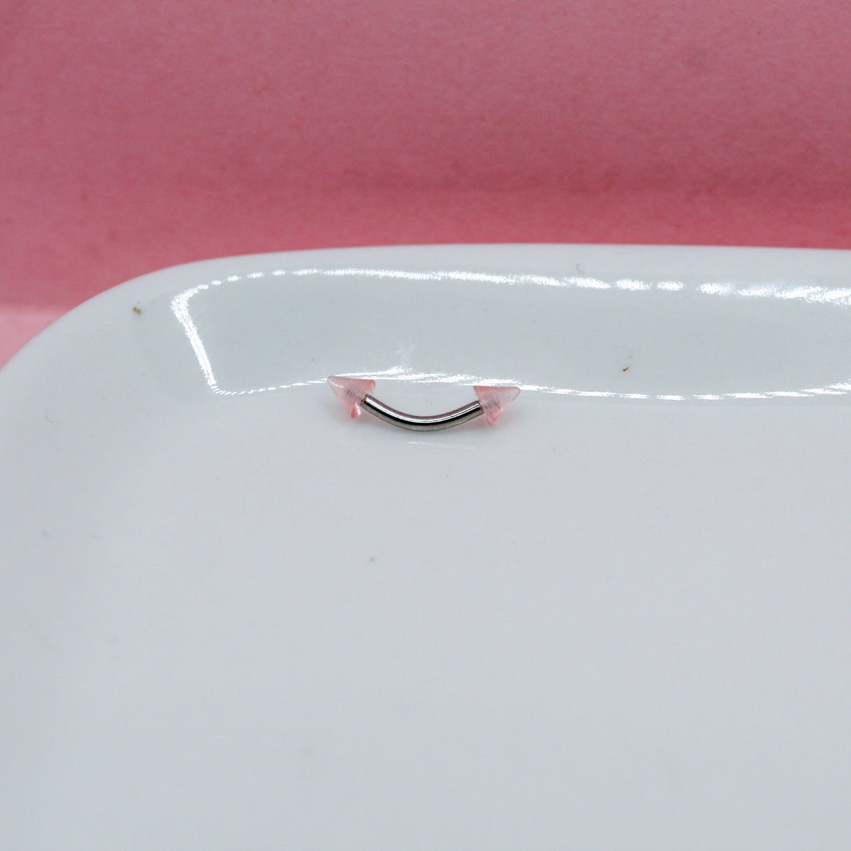 BANANA PLATEADA PICO ROSA TRANSPARENTE