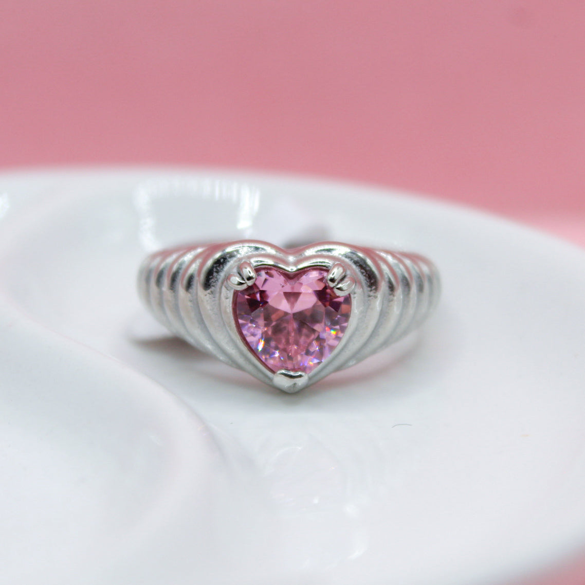 ANILLO PLATEADO CORAZÓN ZIRCONIA ROSA