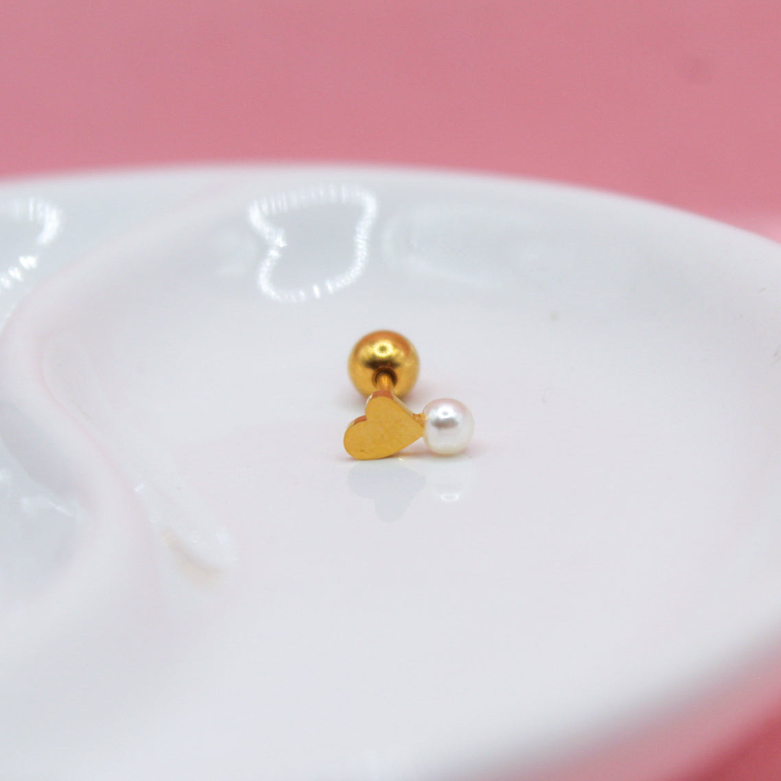 CORAZÓN LISO CON PERLA BLANCA 316L