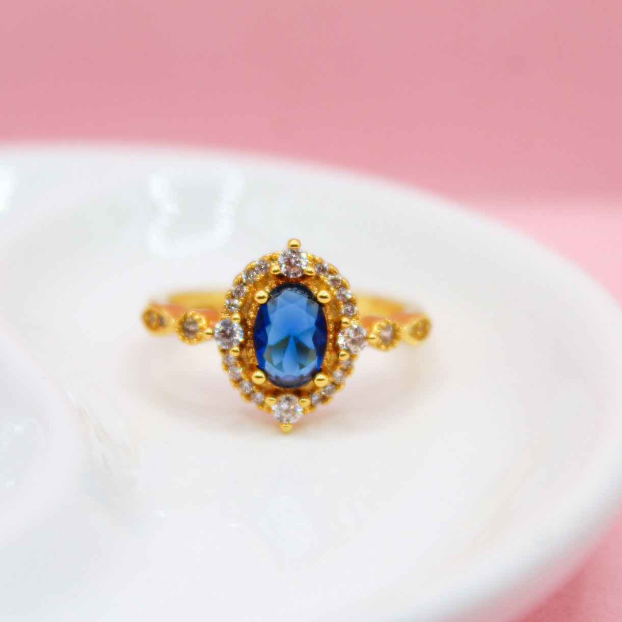 ANILLO ZIRCONIA AZUL OVALADA