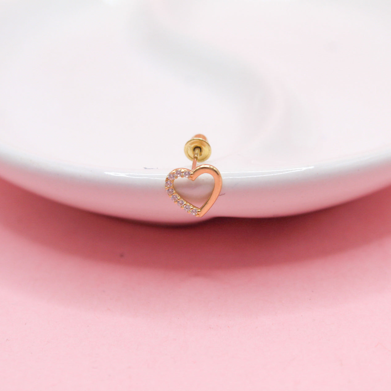 CORAZON SILUETA Y MITAD ZIRCONIAS ORO JAPONES 10K