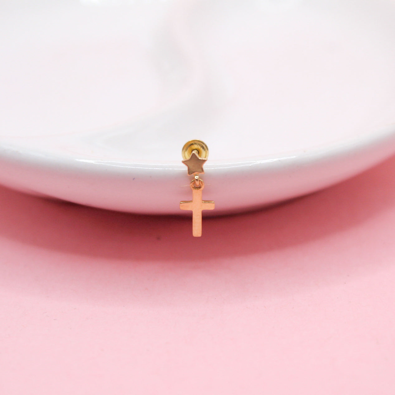 ESTRELLA CRUZ COLGANTE ORO JAPONES 10K