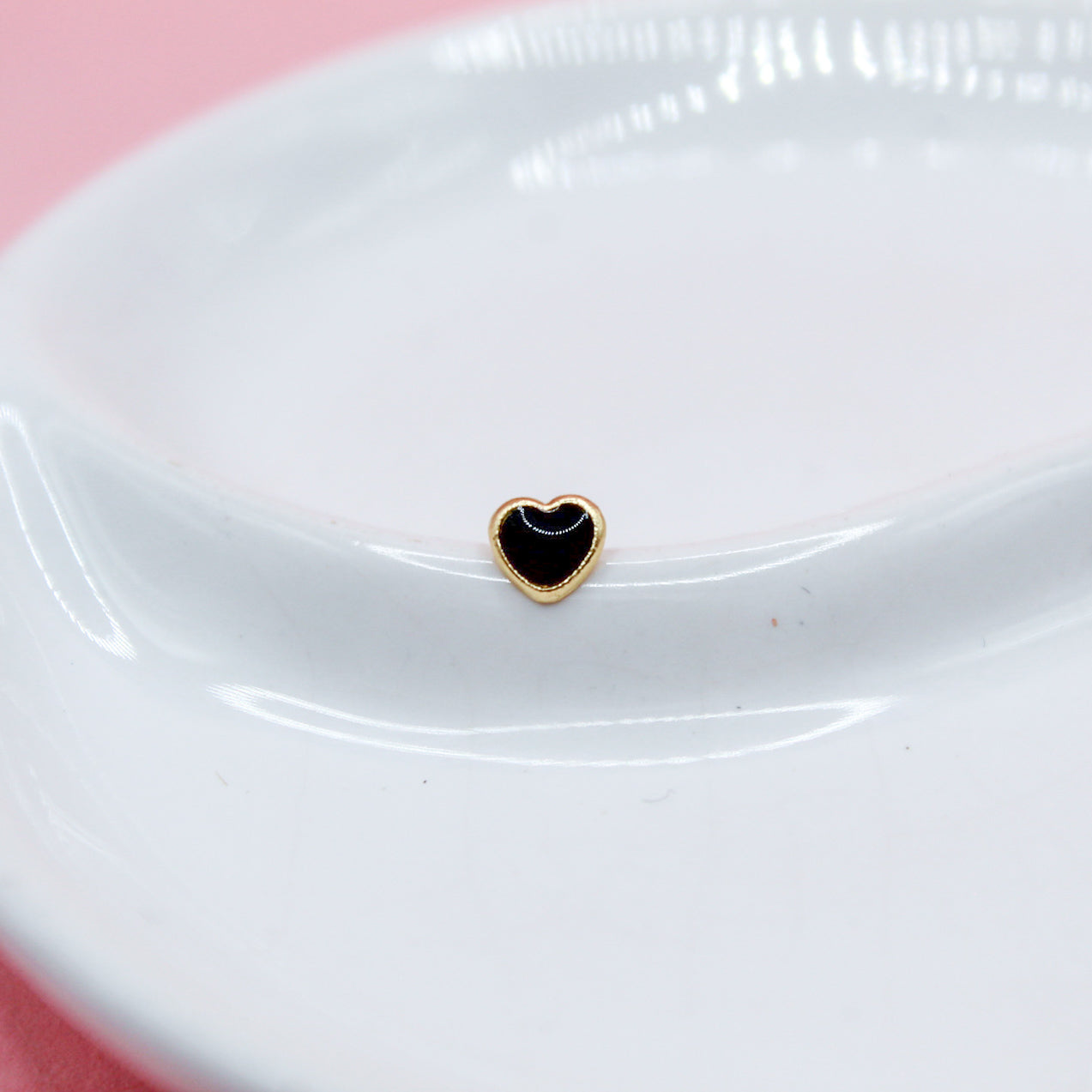 CORAZON BOTON NEGRO 10K