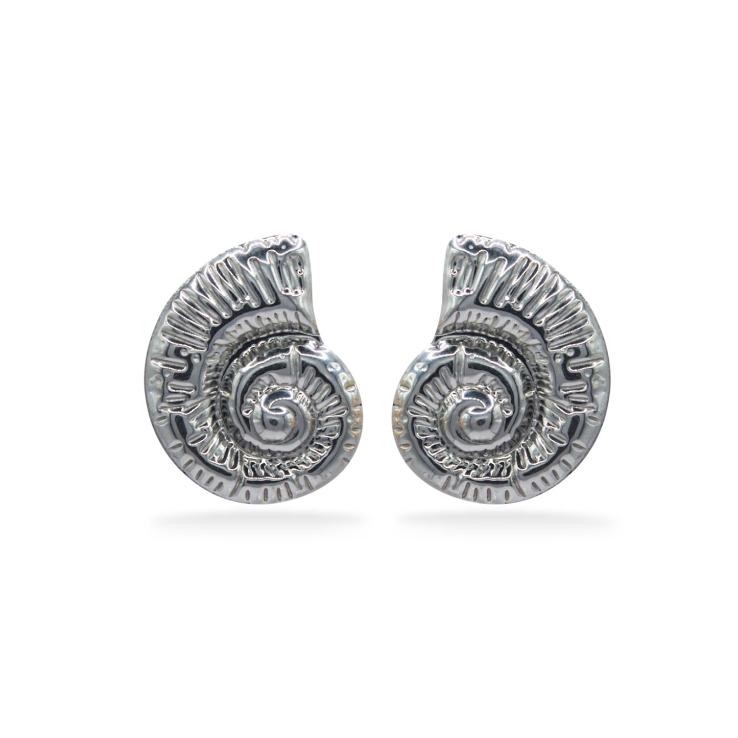 ARETES PLATEADOS CONCHA