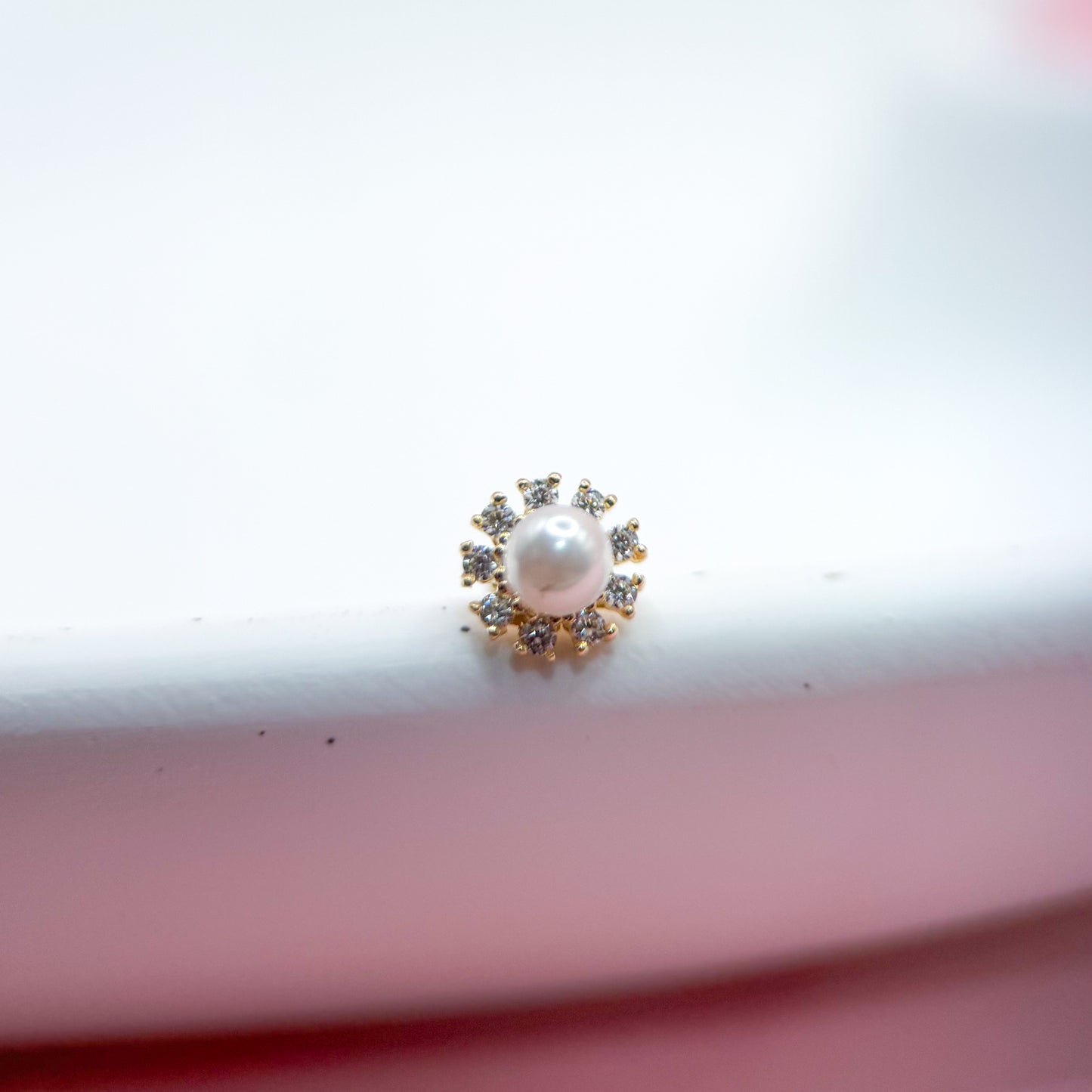 CIRCULO PERLA CON ZIRCONIA ORO JAPONES 10K