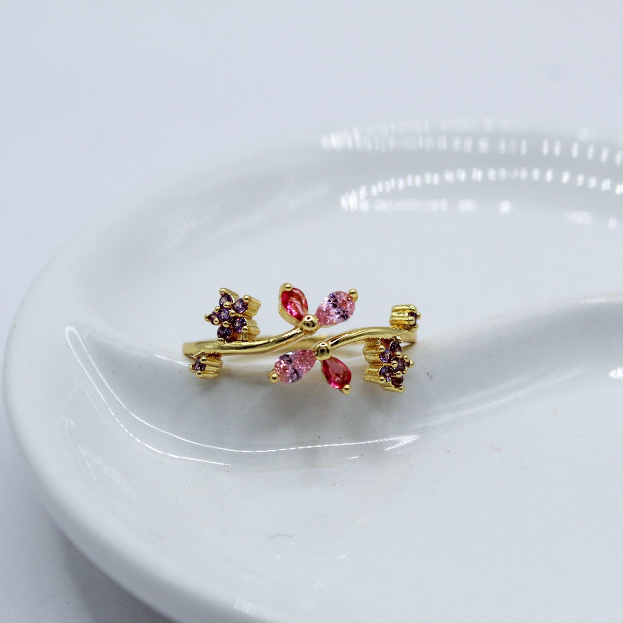 ANILLO FLOR ROSA MITAD Y MITAD FLORES MORADAS