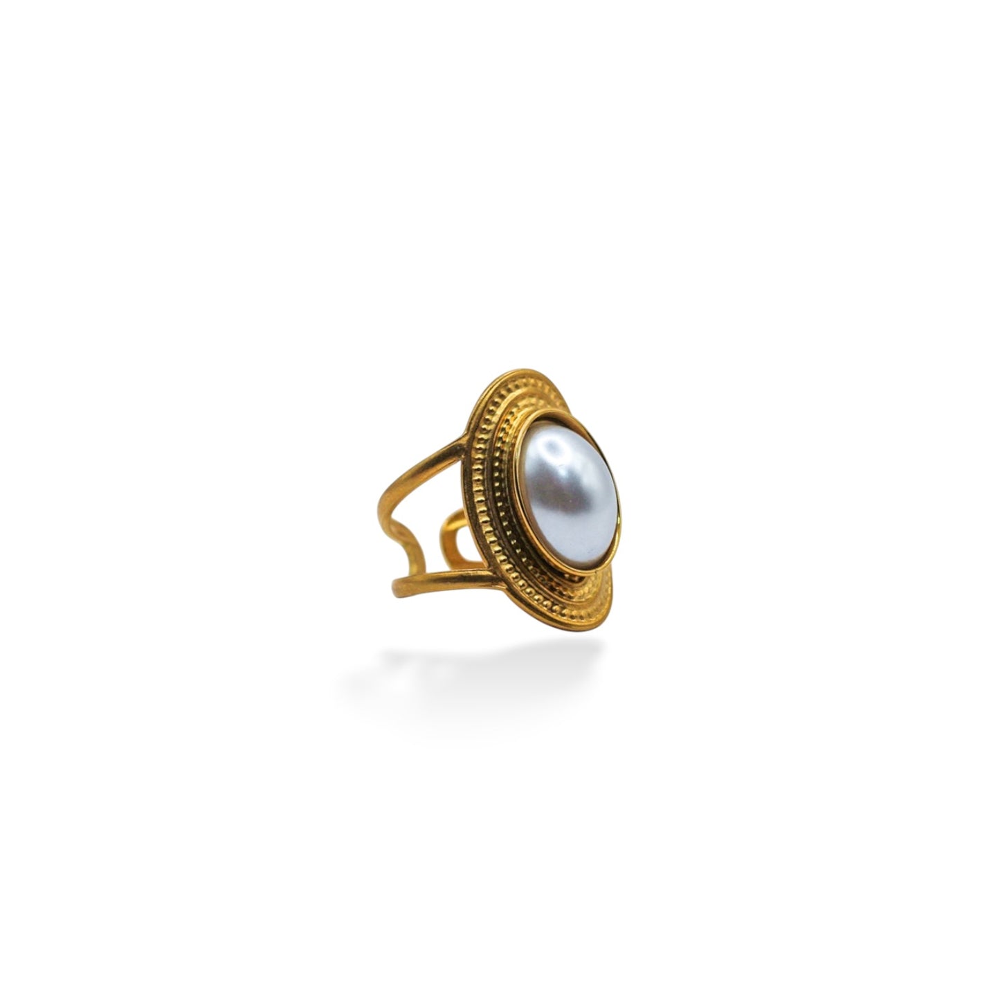 ANILLO UNA PERLA OVALO CENTRO