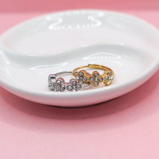 ANILLO TREBOL ZIRCONIAS