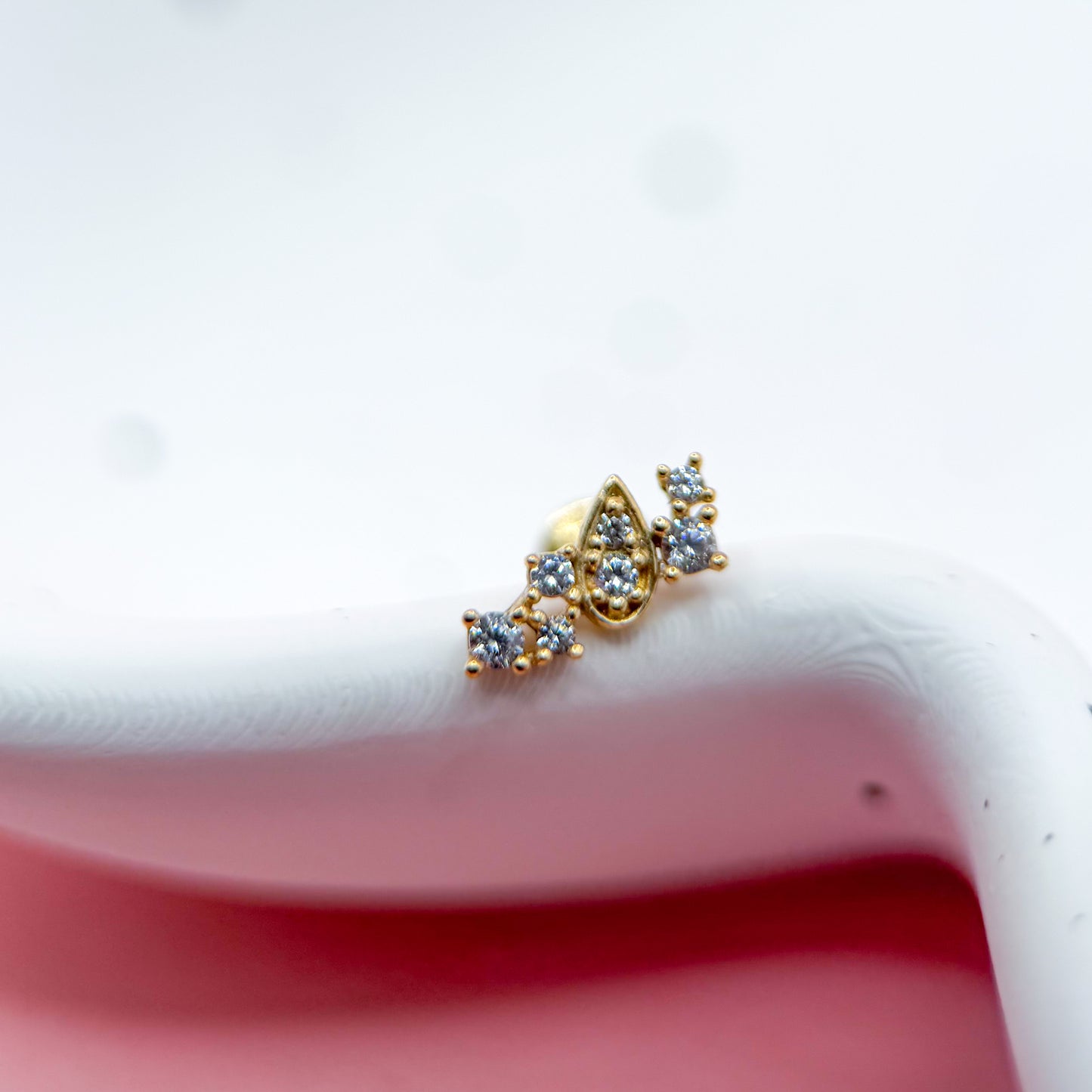 LAMBADA GOTA ZIRCONIAS Y ESTRELLAS ORO JAPONES 10K