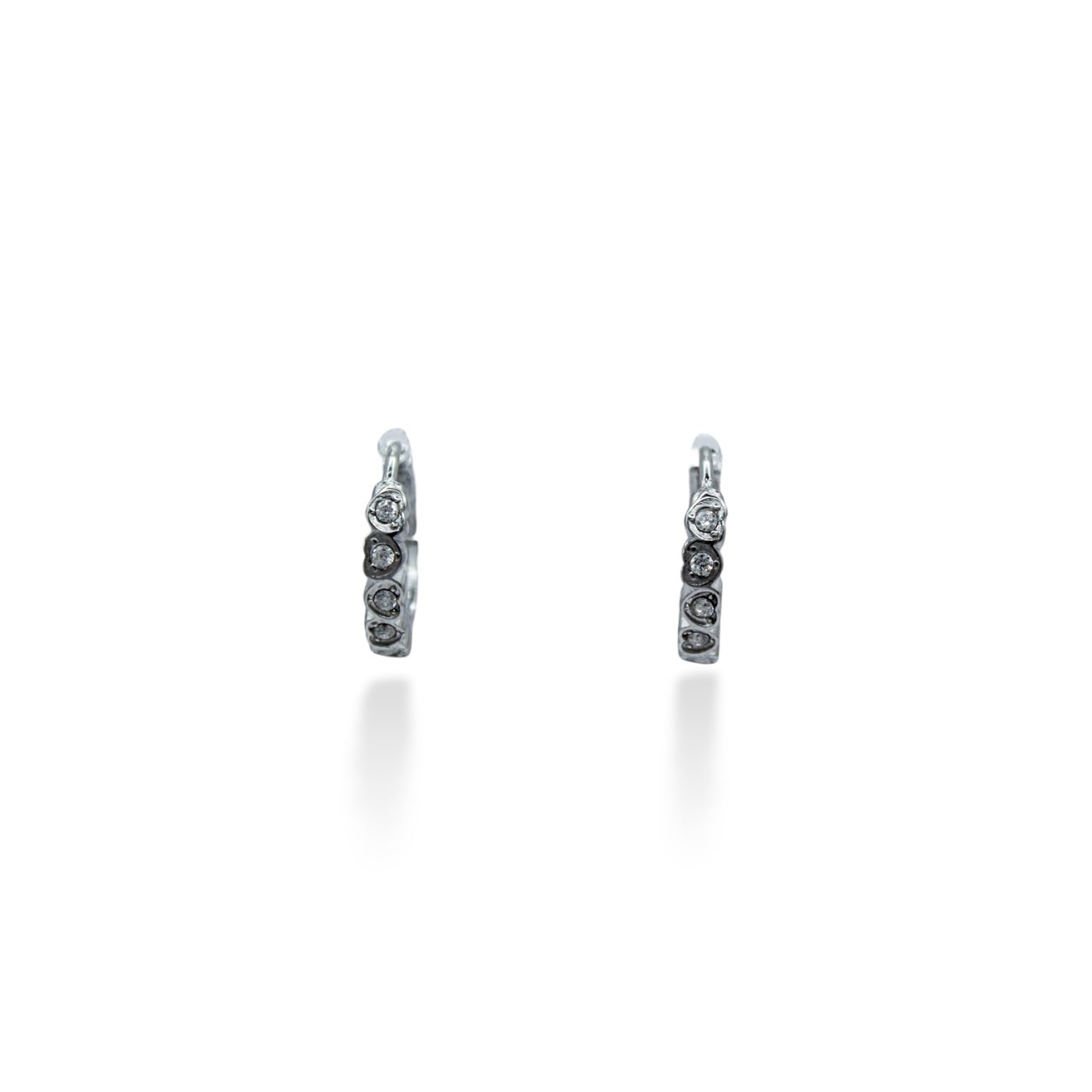 ARRACADAS PLATEADA CORAZON CON UNA ZIRCONIA