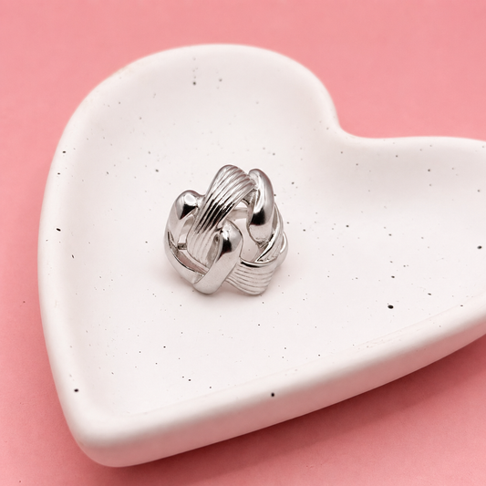 ANILLO CHUNKY ROMBOS ENTRELAZADOS LISOS Y TEXTURA LÍNEAS