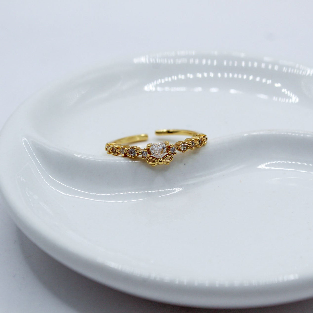 ANILLO CORAZON MINI ZIRCONIA Y MONO ABAJO