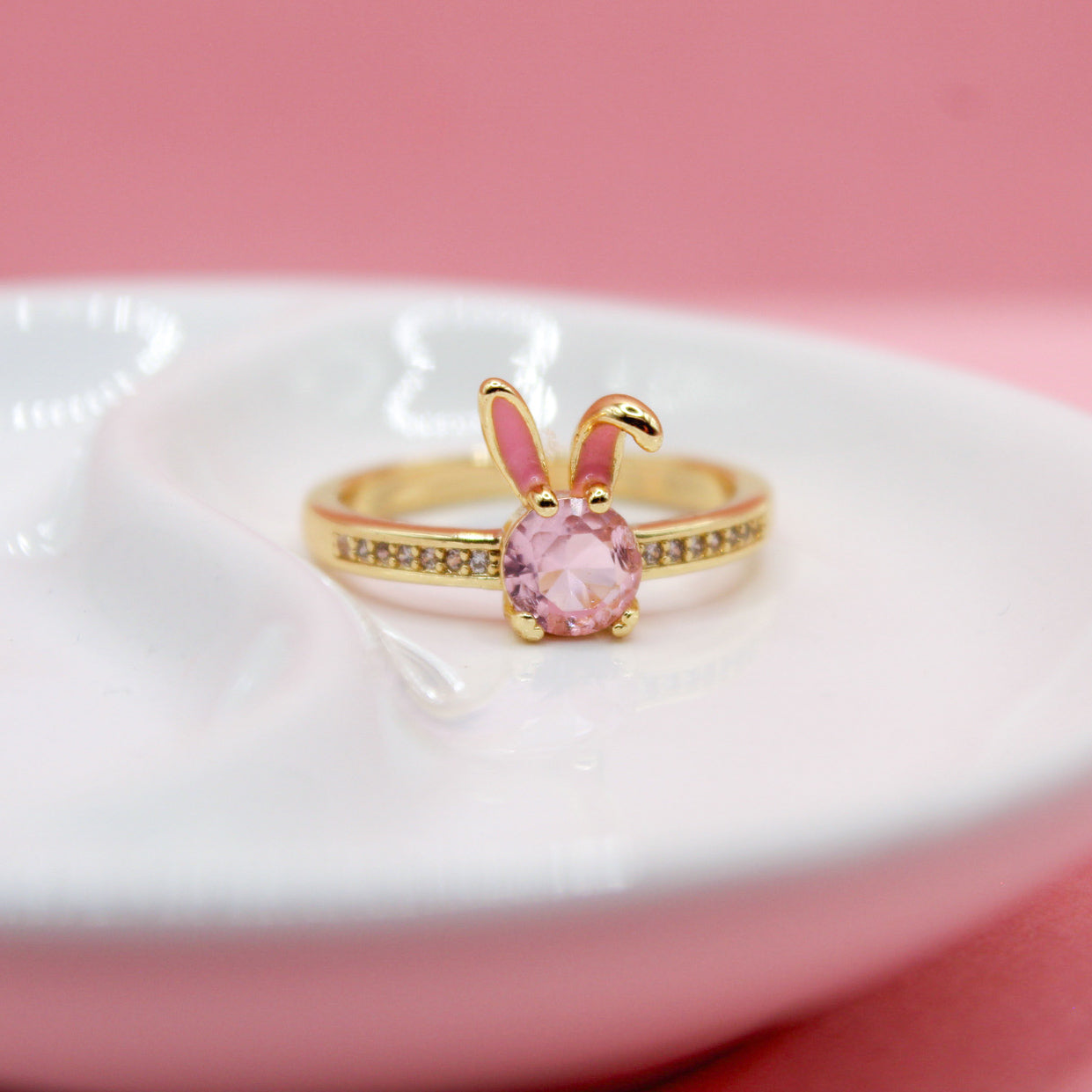 ANILLO CONEJO DE ZIRCONIA ROSA