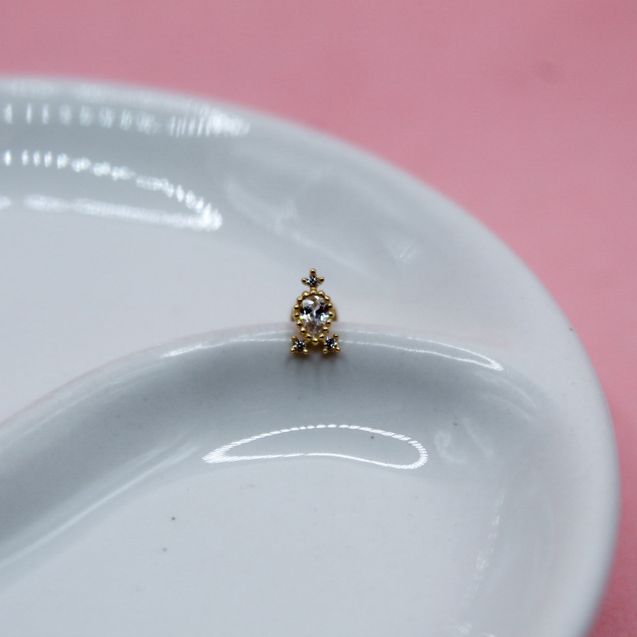 CARROZA ZIRCONIAS ORO JAPONES 10K