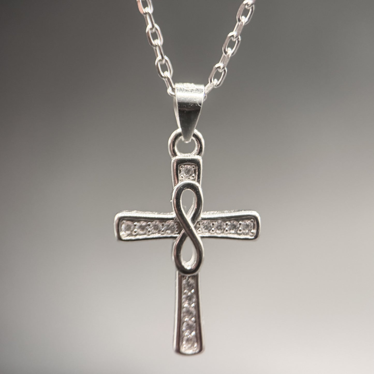 COLLAR CRUZ INFINITO PLATA .925
