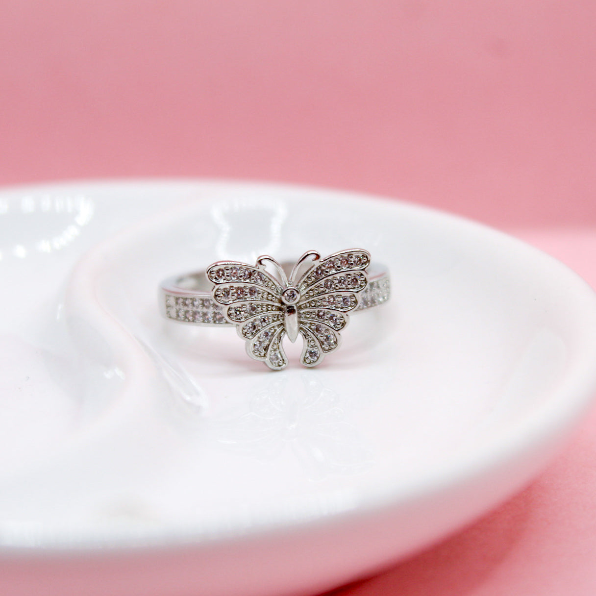 ANILLO PLATEADO MARIPOSA ZIRCONIAS