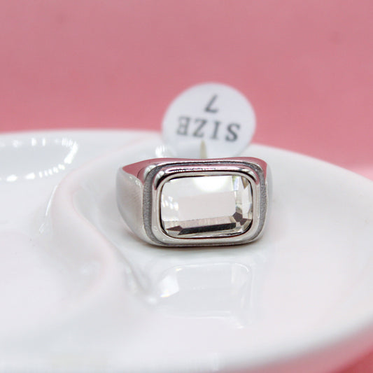 ANILLO PLATEADO ANCHO ZIRCONIA BLANCA RECTANGULAR