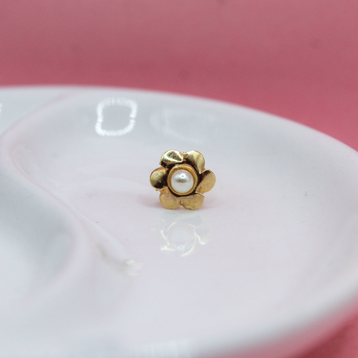 FLOR CON PERLA 10K