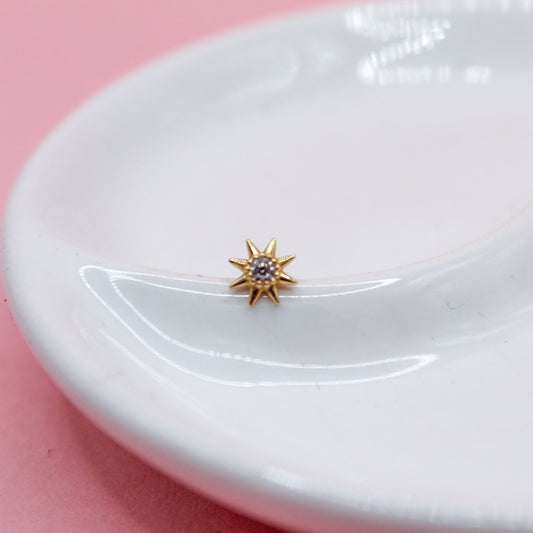 SOL CHICO ZIRCONIA CENTRO ORO JAPONES 10K