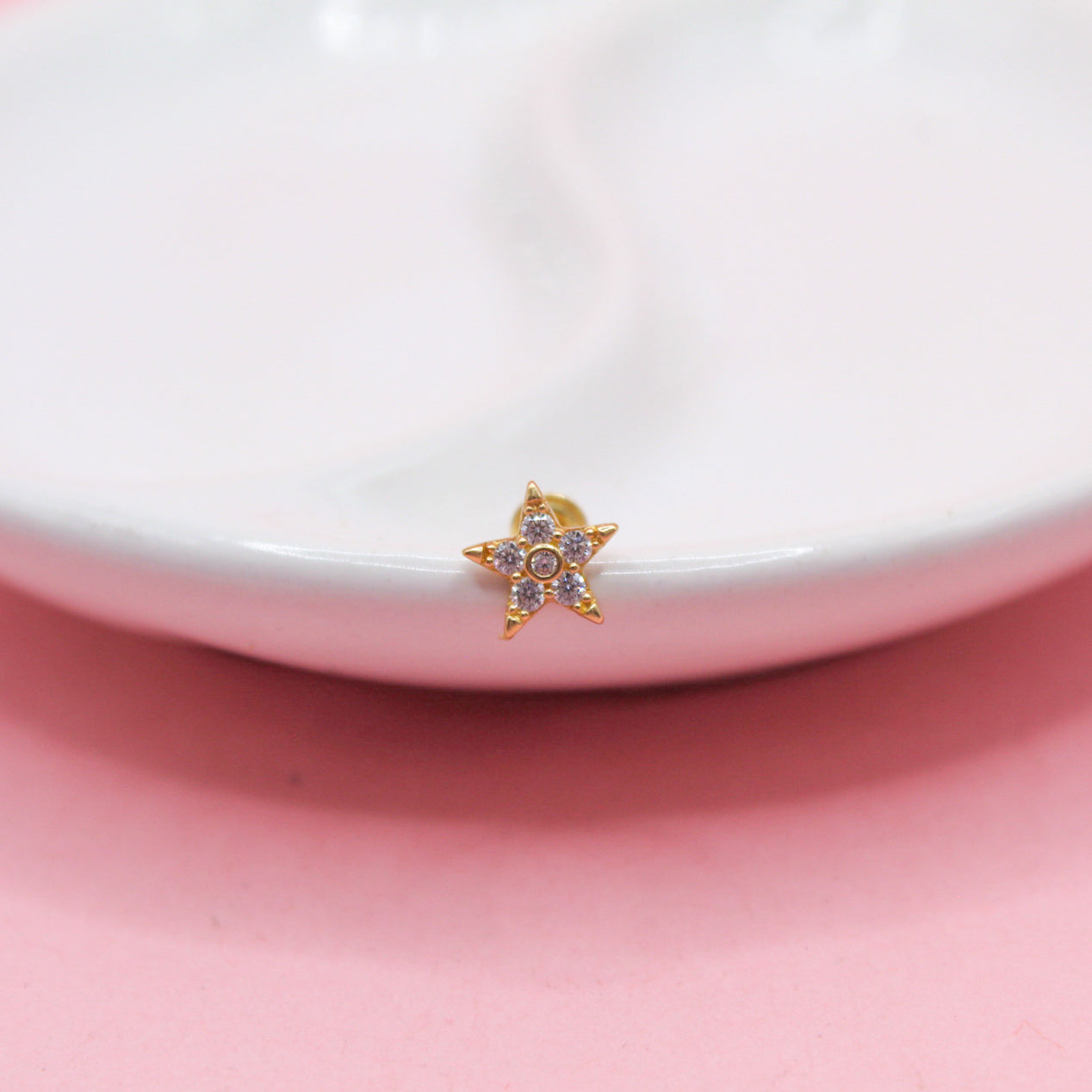 ESTRELLA ZIRCONIAS ORO JAPONES 10K