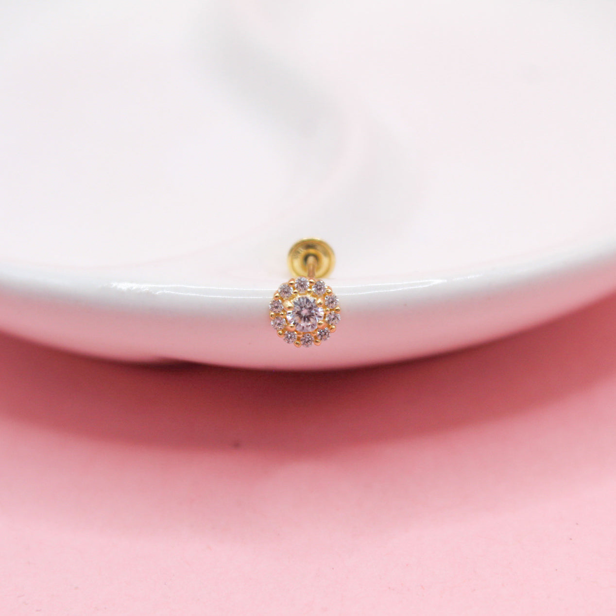 CIRCULO ZIRCONIA CENTRO Y ALREDEDOR ORO JAPONES 10K