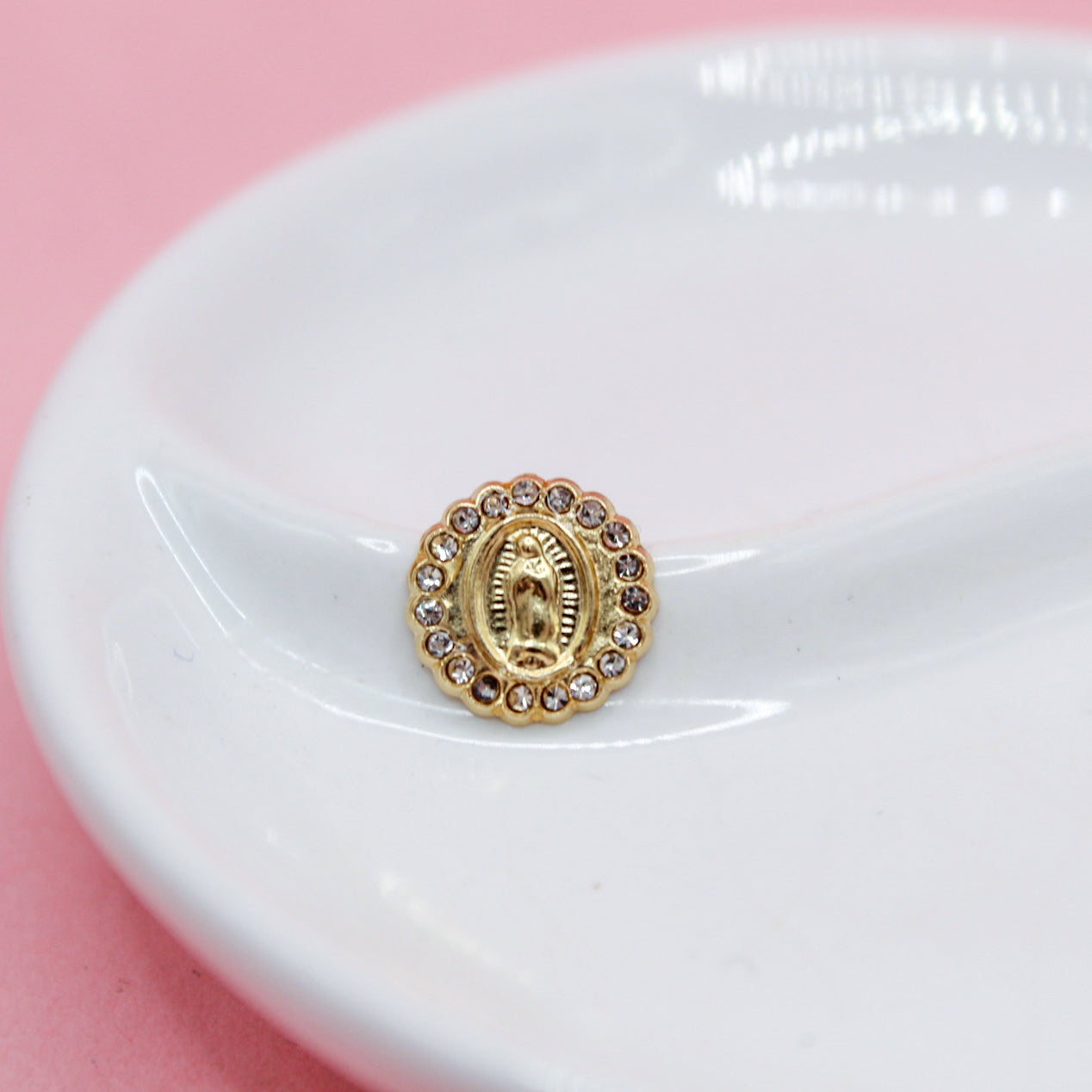 VIRGEN CIRCULO ZIRCONIAS 10K