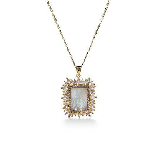 COLLAR VIRGEN CUADRADA RODEADA DE ZIRCONIAS BLANCAS