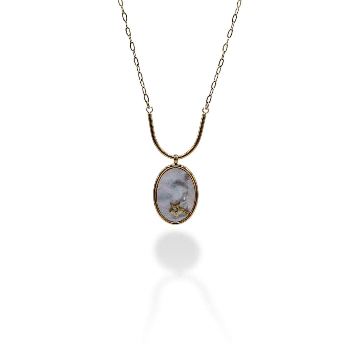 COLLAR CIRCULO APERLADO CON ESTRELLA