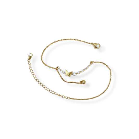 TOBILLERA CURVEADA DE MARIPOSA CON ZIRCONIAS Y BOLITA LISA COLGANTE