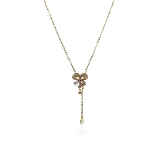 COLLAR FLOR TRES PÉTALOS CON ZIRCONIA COLGANTE