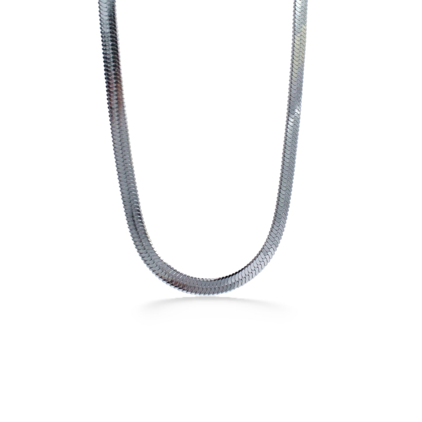 COLLAR PLATEADO PLANCHADO CLÁSICO